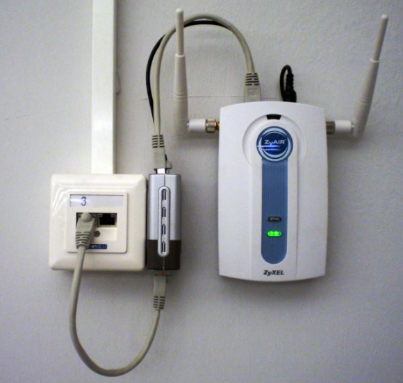 "유튜브 끊긴다면?" 느린 와이파이 2배 빨라지는 공유기 명당 위치 2 공유기 위치